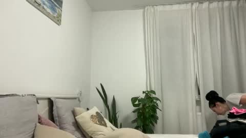 Karina online show from 19, 2, 2025