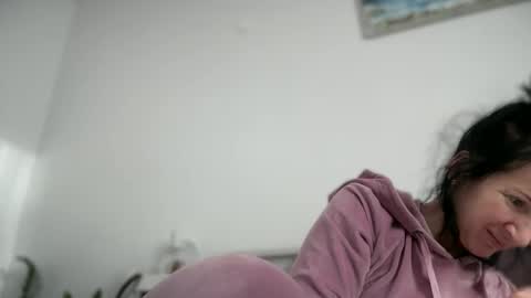 Karina online show from 5, 3, 2025