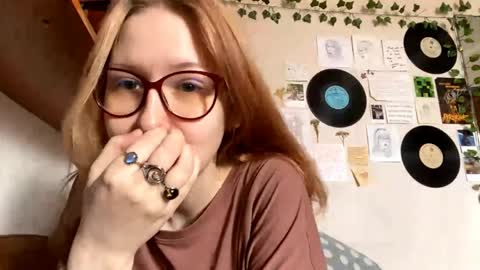 Karina online show from 22, 4, 2026