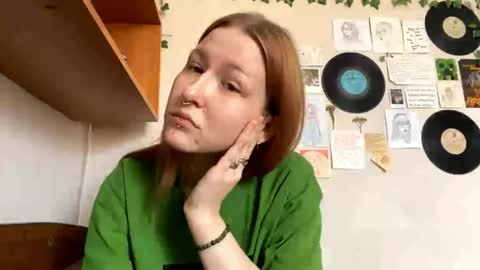 Karina online show from 25, 4, 2026