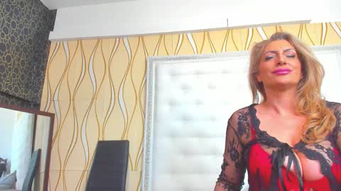 KARISSIA online show from 14, 2, 2026