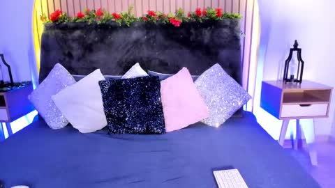 Karla Gonzaless online show from 5, 2, 2025