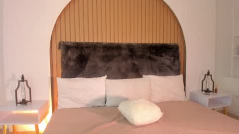 Karla Gonzaless online show from 21, 4, 2026