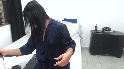 Miss Karla online show from 13, 10, 2025