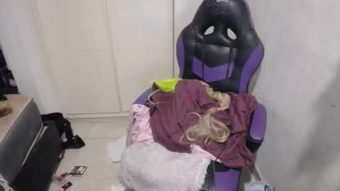 KARLA online show from 25, 12, 2024