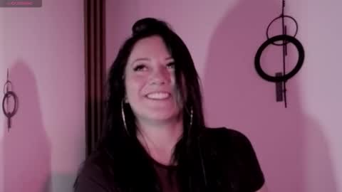 Snapshot of karla_valk1 chatting on 2, 10, 2025 karla online show from 2, 10, 2025