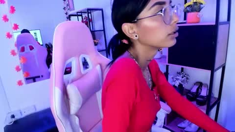 karlaslutskinny__ online show from 13, 2, 2026