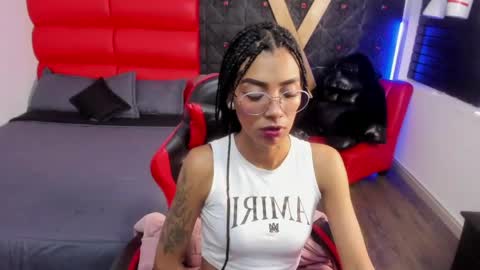 Snapshot of karlaslutskinny__ chatting on 12, 5, 2026 karlaslutskinny__ online show from 12, 5, 2026