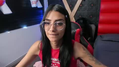 karlaslutskinny__ online show from 5, 7, 2026
