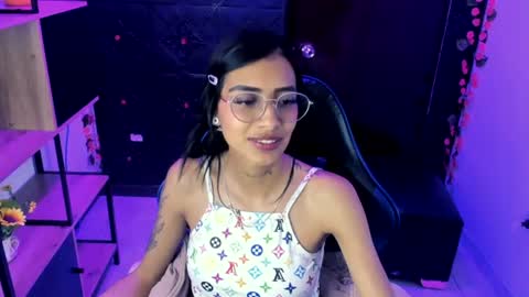 karlaslutskinny__ online show from 30, 7, 2026