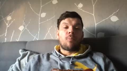 Loverboy95 online show from 9, 2, 2025