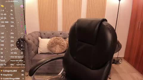 Snapshot of karliie_kloss_ chatting on 27, 6, 2026 karliie kloss online show from 27, 6, 2026