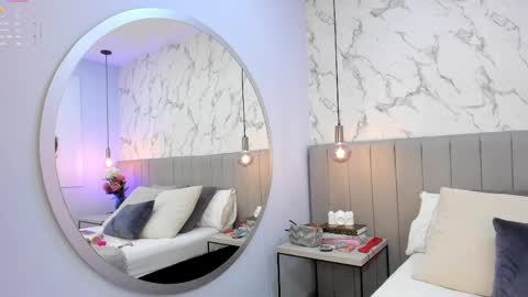 karlla_brown online show from 7, 4, 2026