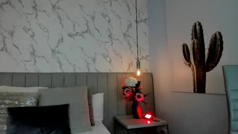 karlla_brown online show from 24, 4, 2026