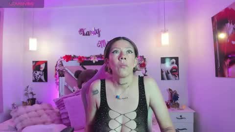 Karly Moonns online show from 23, 11, 2025