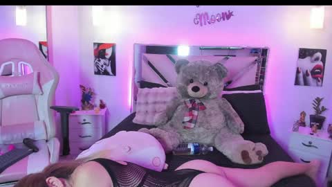 Karly Moonns online show from 20, 4, 2026