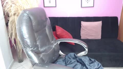 KARLYE online show from 19, 9, 2025