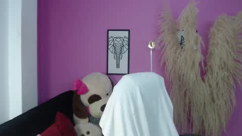 KARLYE online show from 9, 10, 2025