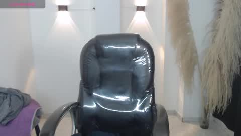 KARLYE online show from 3, 12, 2025