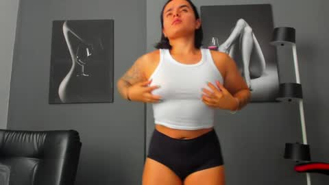   online show from 13, 4, 2026