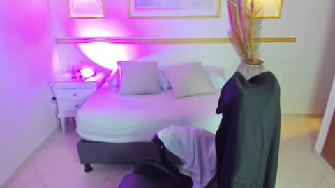 karlyy_ online show from 4, 2, 2026