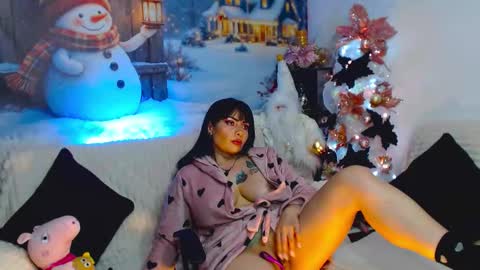 Karol Kenedy online show from 4, 12, 2025