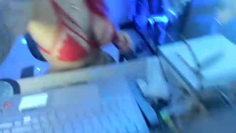 Snapshot of karol_milf__ chatting on 22, 12, 2024 kAROL MILF online show from 22, 12, 2024