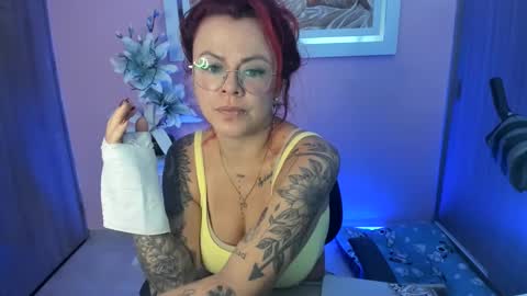 Snapshot of karol_milf__ chatting on 26, 1, 2025 kAROL MILF online show from 26, 1, 2025