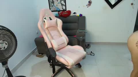    online show from 12, 2, 2025