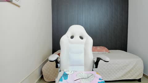 katalina online show from 23, 4, 2026