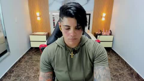 Snapshot of karolandluna chatting on 4, 5, 2026 Karol and Luna online show from 4, 5, 2026