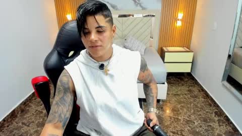 Snapshot of karolandluna chatting on 7, 5, 2026 Karol and Luna online show from 7, 5, 2026
