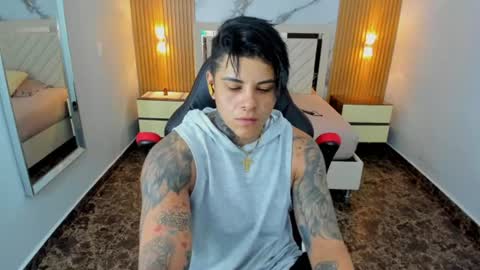 Snapshot of karolandluna chatting on 10, 6, 2026 Karol and Luna online show from 10, 6, 2026