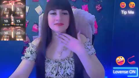 Caroline online show from 22, 4, 2026