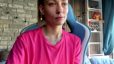 karoline121 online show from 16, 12, 2025