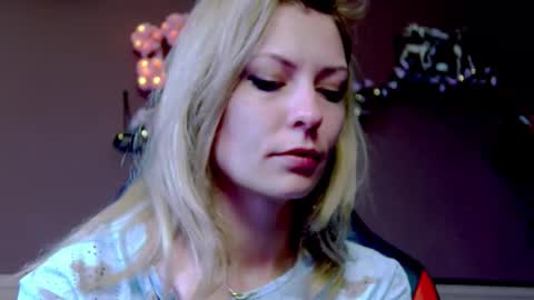 karoline121 online show from 20, 12, 2025