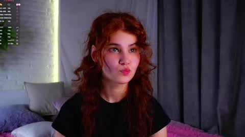 Snapshot of karolinerush chatting on 25, 5, 2026 lina online show from 25, 5, 2026