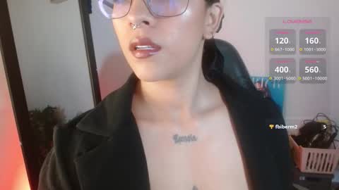 Snapshot of karolinna_xxx chatting on 16, 10, 2025 Caro online show from 16, 10, 2025