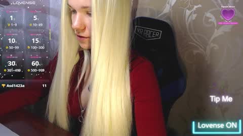 Caroline Fox online show from 8, 3, 2026