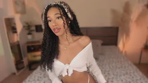 Snapshot of karymoon chatting on 15, 5, 2026 Kary Moon online show from 15, 5, 2026