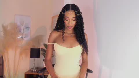 Snapshot of karymoon chatting on 25, 6, 2026 Kary Moon online show from 25, 6, 2026