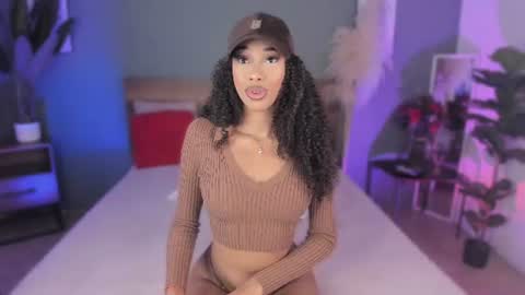 Snapshot of karymoon chatting on 8, 7, 2026 Kary Moon online show from 8, 7, 2026