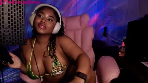 Snapshot of kat2025 chatting on 7, 7, 2026 BriannaBrave online show from 7, 7, 2026