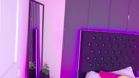 Snapshot of kataaleya__12 chatting on 26, 11, 2025 kataaleya__12 online show from 26, 11, 2025