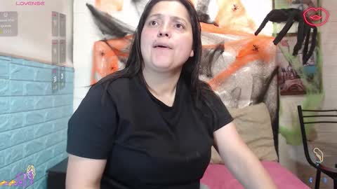 Snapshot of kataleyastiward chatting on 28, 10, 2025 KATA online show from 28, 10, 2025