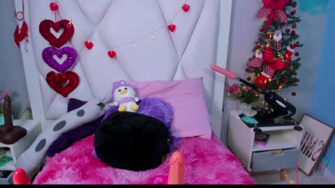 Kata Garcia online show from 11, 12, 2024