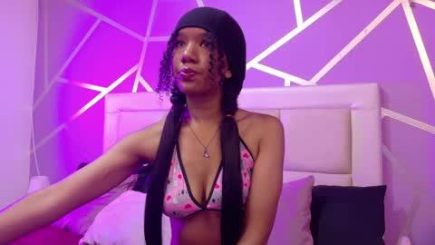 Katalina Guzman online show from 29, 4, 2026