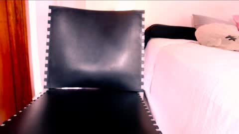 katalinaferreirax online show from 4, 12, 2024