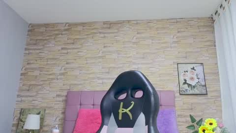 katalinahell online show from 5, 1, 2025