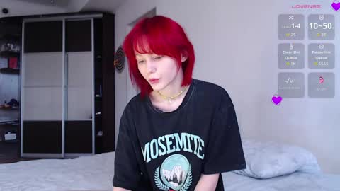 Snapshot of kate_mikki chatting on 8, 5, 2026 kate_mikki online show from 8, 5, 2026